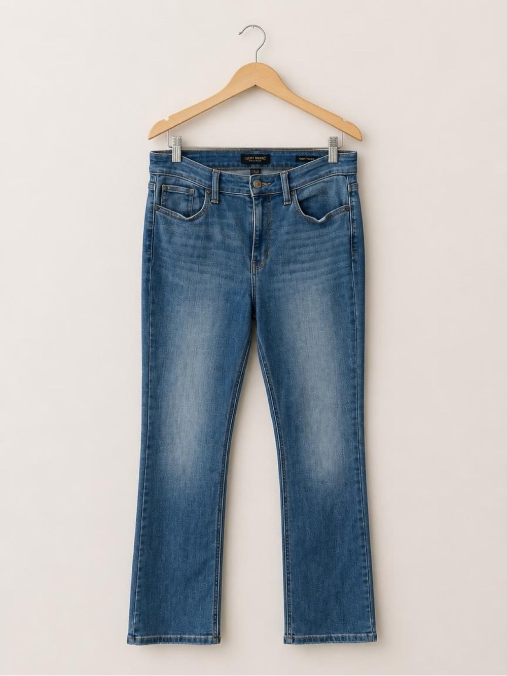 Judy Blue Medium Blue Straight Leg Jeans